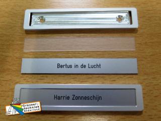 Aluminium naamhouder 100x20x4mm idem als artnr 18-HDS10020 maar nu met 2 verzonken bevestigingsgaten.